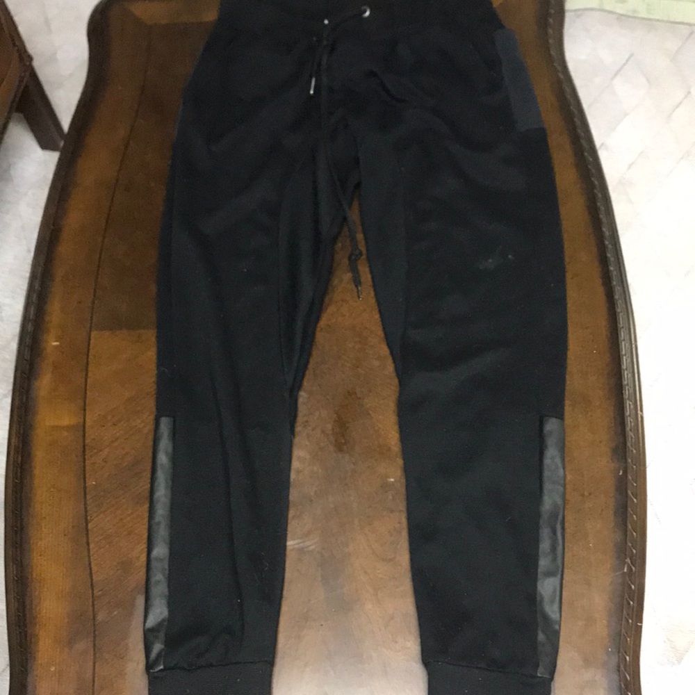 Jack of all threads joggers